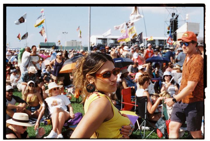 Sweet moments & candid portraits at Jazz Fest ‘25  (Pentax LX, Cine400D, 50/1.4, 28/3.5)