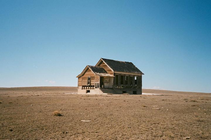 Abandoned in Nebraska [Canon A1, 50mm, Fuji Xtra-400]