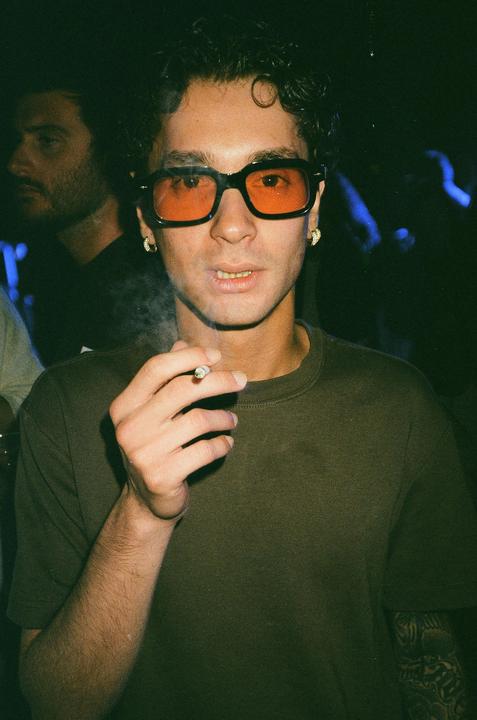 I took my Yashica T3 to a gig / Kodak Gold 200