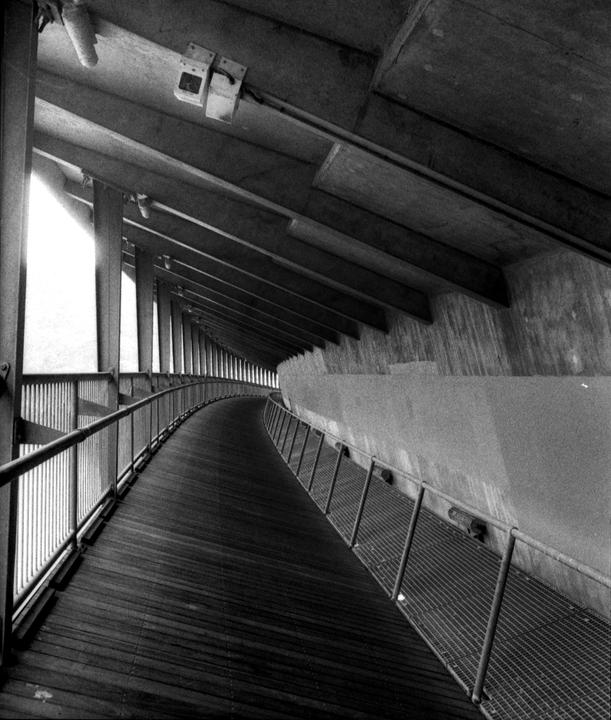 A wonky way home (Nikon F3, 105 2.5, Kodak Double X @1600)