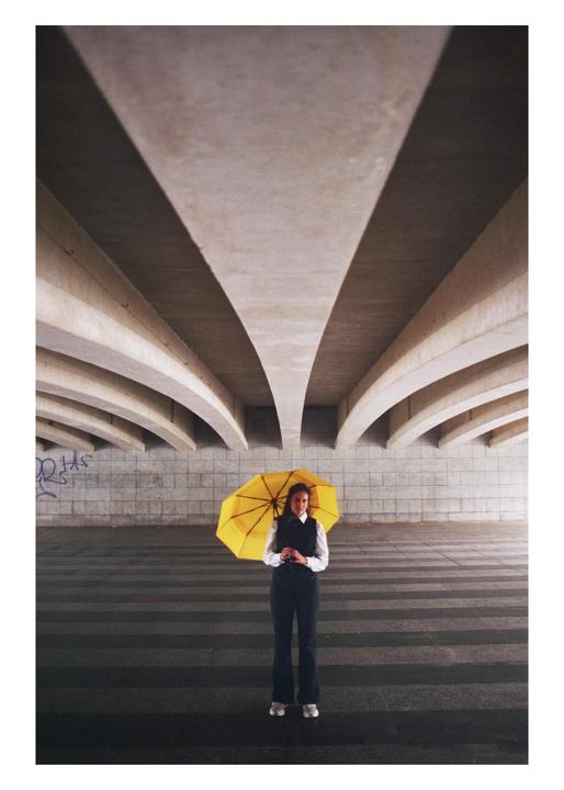 Le parapluie jaune 🌂💛
