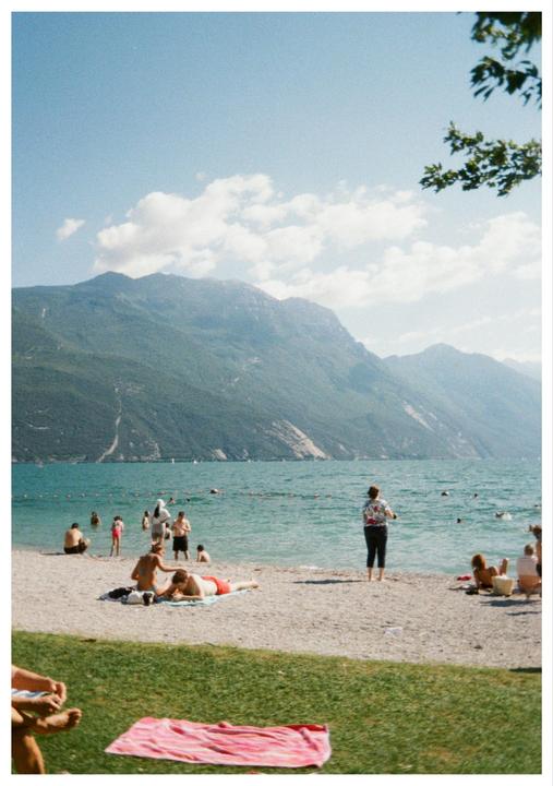 Italian mountains, Italian Lake [ Ektar Half Frame- Gold 200]