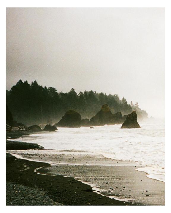 Foggy day at Ruby Beach, WA [Pentax 17|Portra 400]
