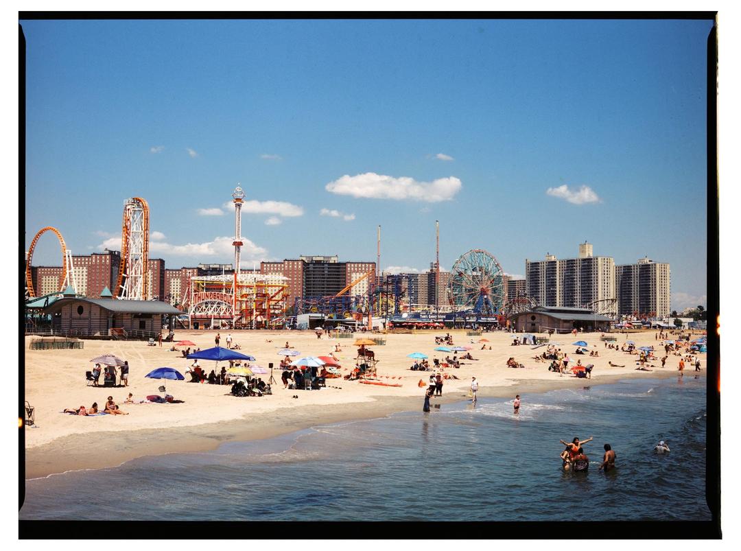 New York Randoms [Minolta Tc1, Mamiya 645Pro + Sekor 80/2.8, Rolleiflex 2.8 / Cinestill 400D, Portra 400, Ultramax], shot on minolta tc-1 with cinestill 400d