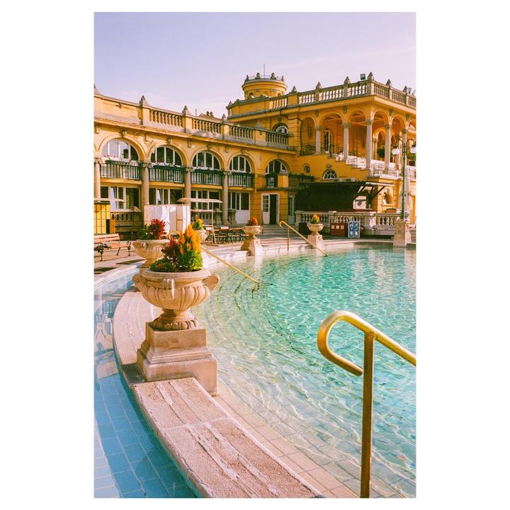 Morning at the Hot Springs[Leica M5, Ultron 35mm f2, Gold 200]
