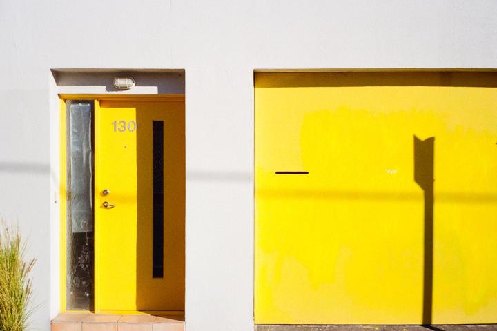 yellow [Leica M4-P, Voigtlander 40mm, Kodak Pro Image 100]
