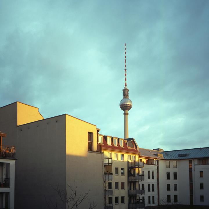 Berlin Fernsehturm [Rolleiflex 3.5 B, Kodak Ektar 100]