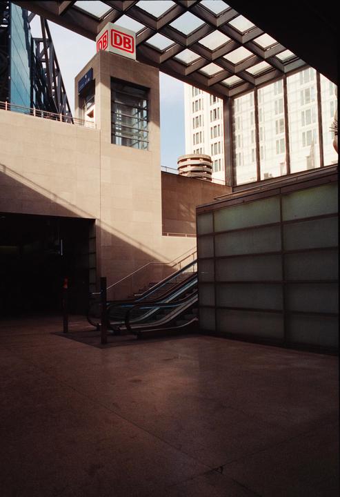 Leica M6 | 28 Elmarit | Vision3 500T