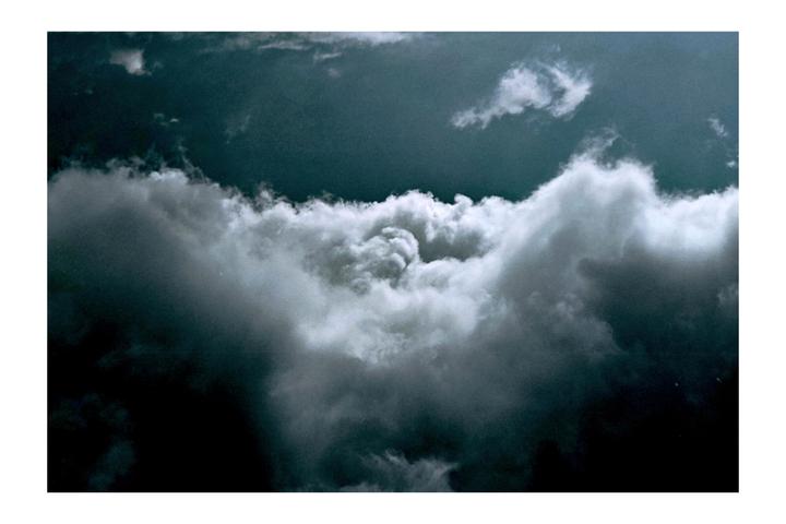Heart of the cloud [ Contax G2 • 45mm • Portra 160 ]