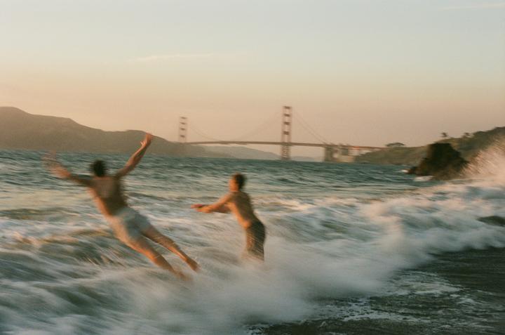 golden gate @ golden hour [nikon f3 / 50 1.4 / portra 400]