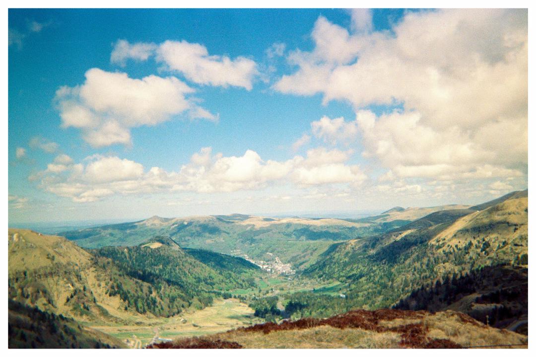 First time shooting film, home dev and home scanning [Fuji Quicksnap 400, disposable], shot on fujifilm with fujifilm