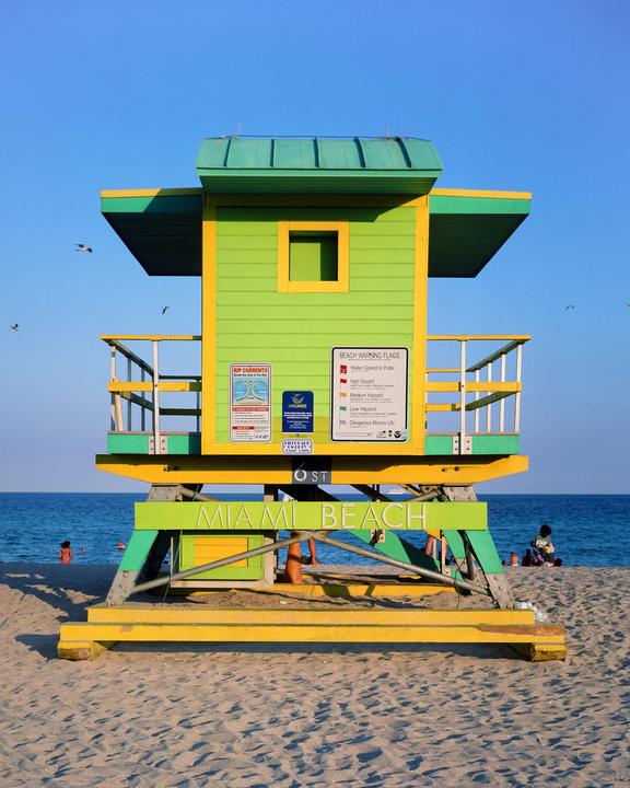 Miami Beach | Fuji Gw690 | Velvia 50