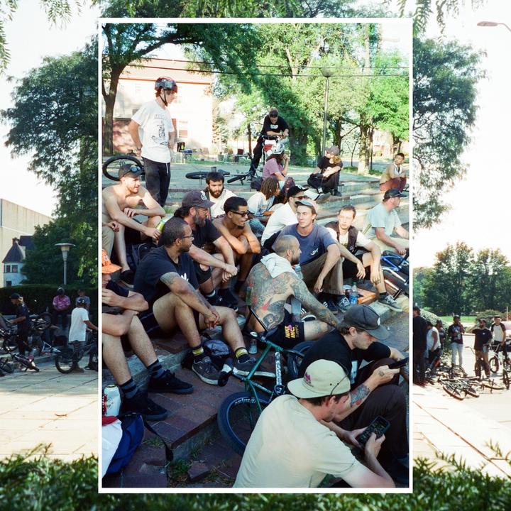 Bmx & Friends (Cinestill 800T + Olympus Zoom2000)