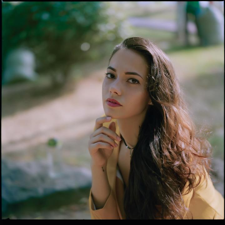 Mamiya C330S | 80 2.8 | Fujifilm Pro 160 NS