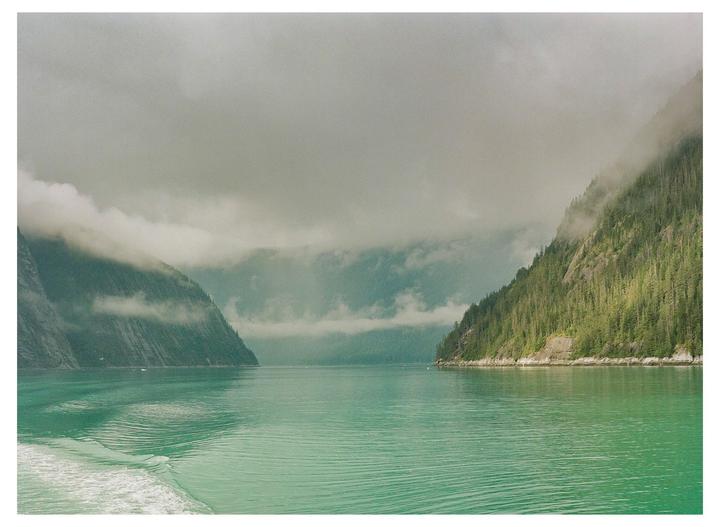 Traveling through the Fjords [Mamiya 645s + Portra 800]