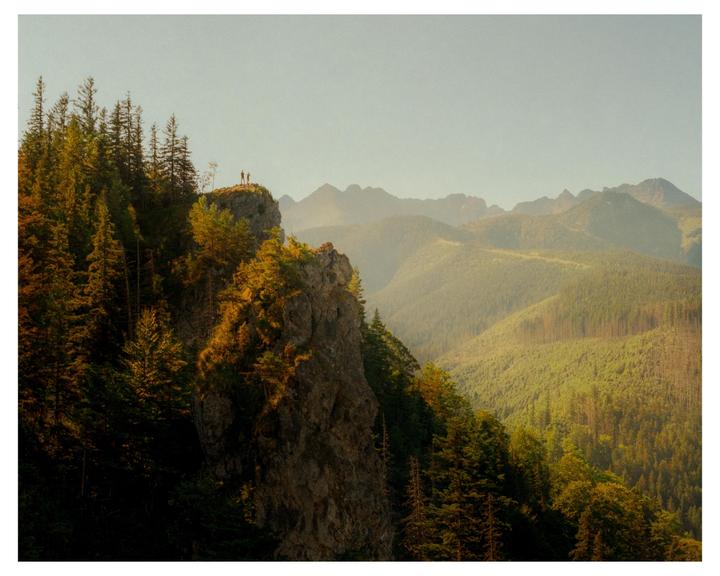 August light [Nikon FE2, 28-50mm f/3.5, Kodak Gold]