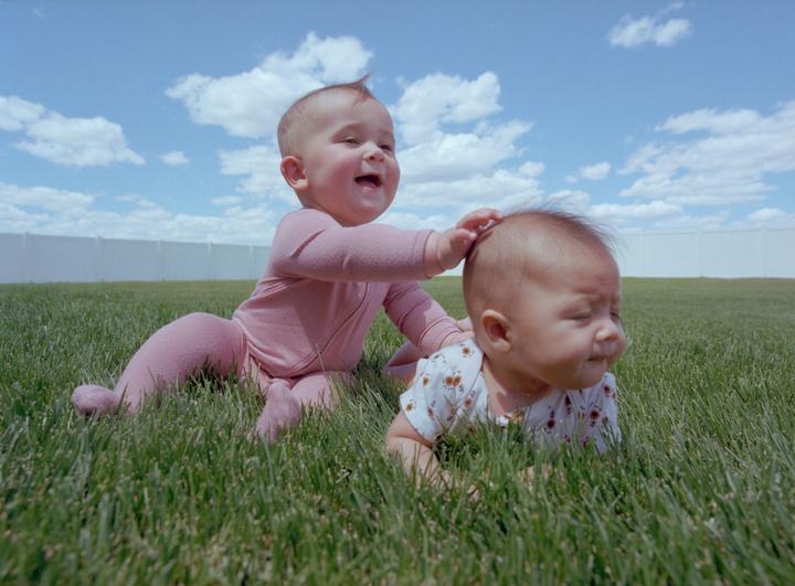 Really love how this photo of my daughter and her cousin came out. [Pentax 645nii + 35mm f3.5 + Portra 160]