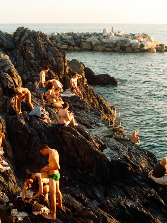 Missing summer (Olympus OM-1, gold 200)