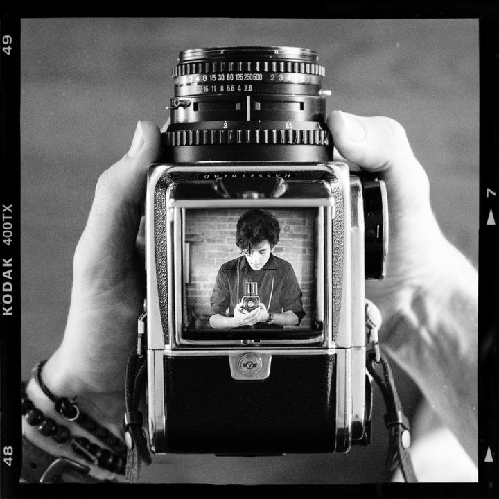 Hey r/Analog, got a challenge for you! How was this Photo taken? 6x6 Kodak Tri-X 400