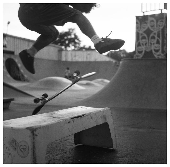 kentmere 400 pushed to 3200. (Yashica 124g)