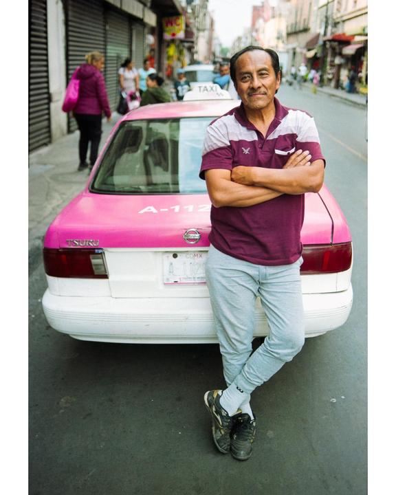 Raúl, a taxi driver in México City [Nikon FM2 + Carl Zeiss Distagon T* 2/35 ZF + Kodak Portra 160].