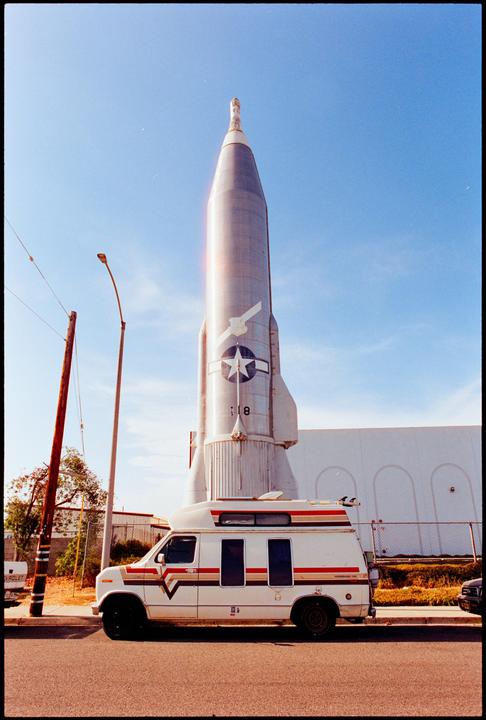 “Rocket  Van” [F4-24mm-Cine 400D]