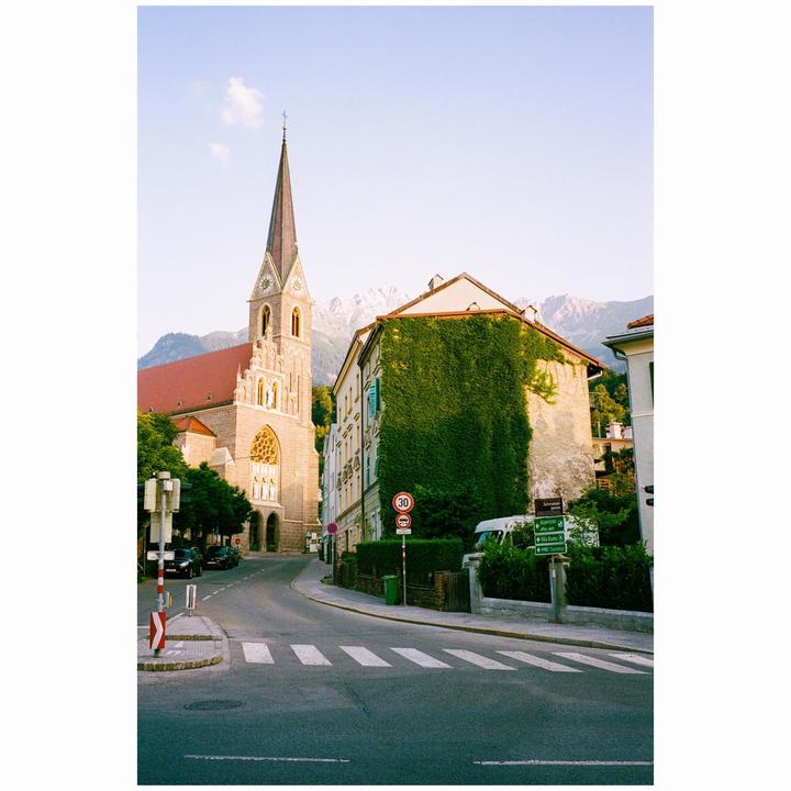 Summer in Innsbruck[m5, Portra 400, 35mm Ultron f2]