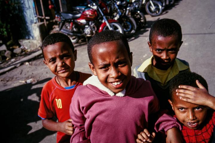 Addis Ababa, Ethiopia [Leica M4-P, Biogon 28mm, Ektachrome 100]