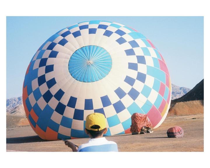 Hot air balloons are inherently photogenic [Canon Ae-1, 50mm f1.8 with Ektar 100 and Portra 400 | Pentax Espio 160 with ColorPlus]