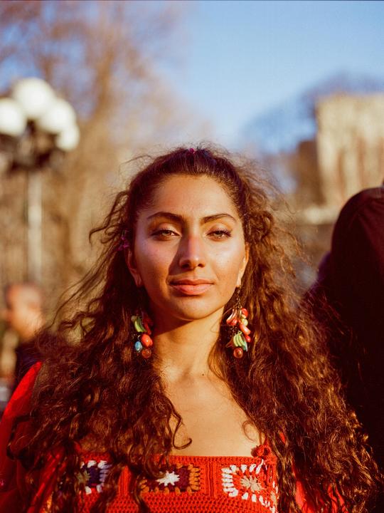 Her Captivating Eyes [500CM, 80 2.8, Reala Exp. 1995]