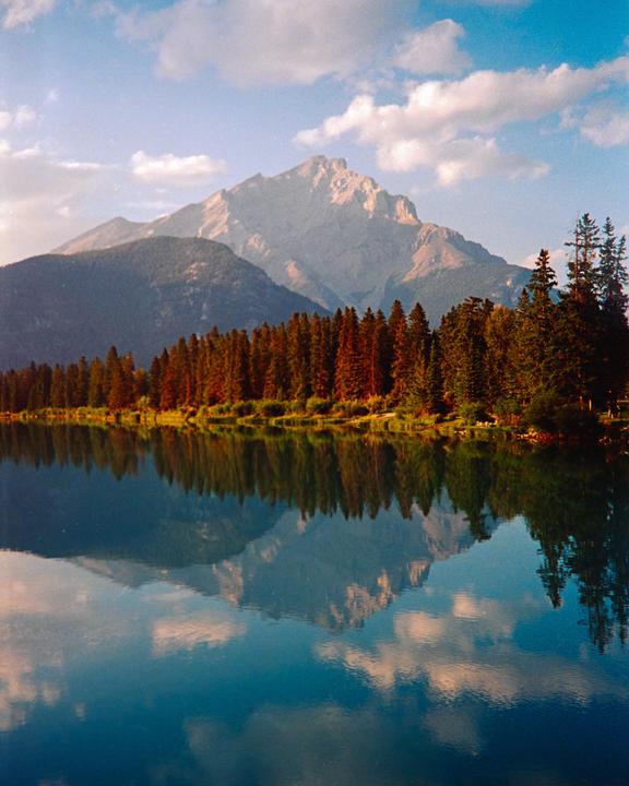 Banff - Olympus mju - Kodak UltraMax 400