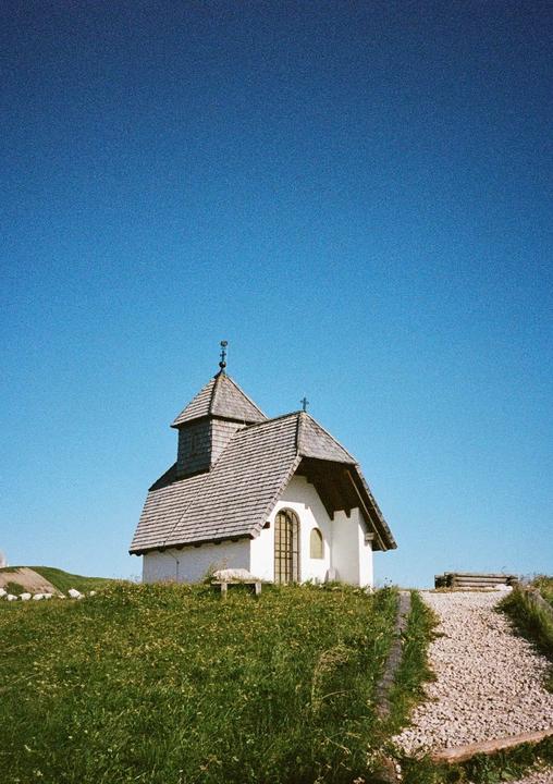 Pentax 17 Porta 400 35mm