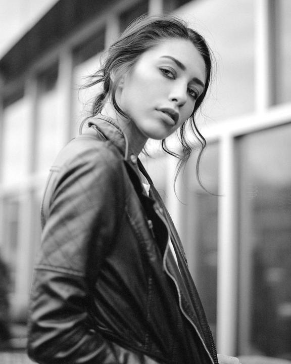 Model Test Shoot [ Mamiya RZ67 Pro ii, 110mm 2.8, Kodak TMAX400 ] Self Developed