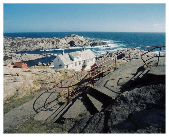 Lindesnes Lighthouse (Pentax 67 + 45mm + OptiColour 200 + 1/4 mist filter)