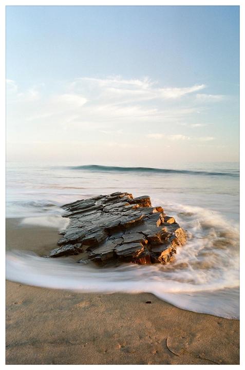 Crystal Cove [OM4 / 28mm / Portra 400 -1]