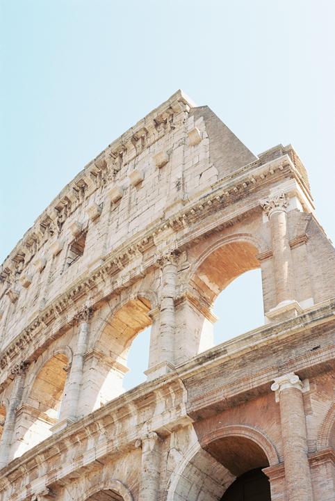 Roman tones (Nikon FG-20, Ektar 100)