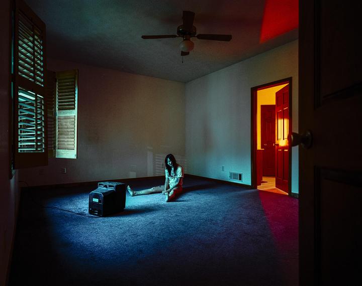 Mamiya 7II + 43mm f/4.5 + Cinestill 800T developed in Cinestill C41 & scanned with a Nikon Coolscan 8000