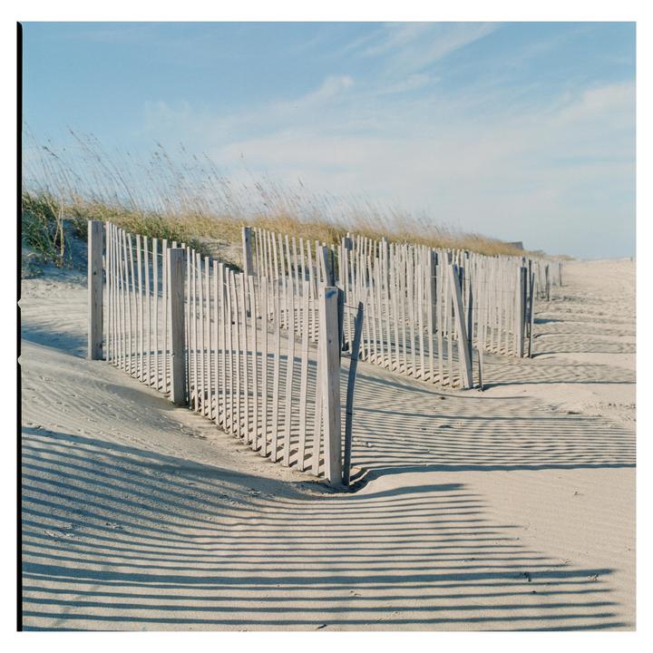 Shadows on the beach(hasselblad 501cm, 80mm cb, Fujipro400h)