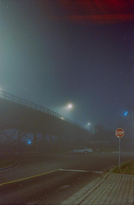 First time shooting fog at night [Ricoh KR-5 Super, Pentax 28mm f/2.8, Cine 800T]