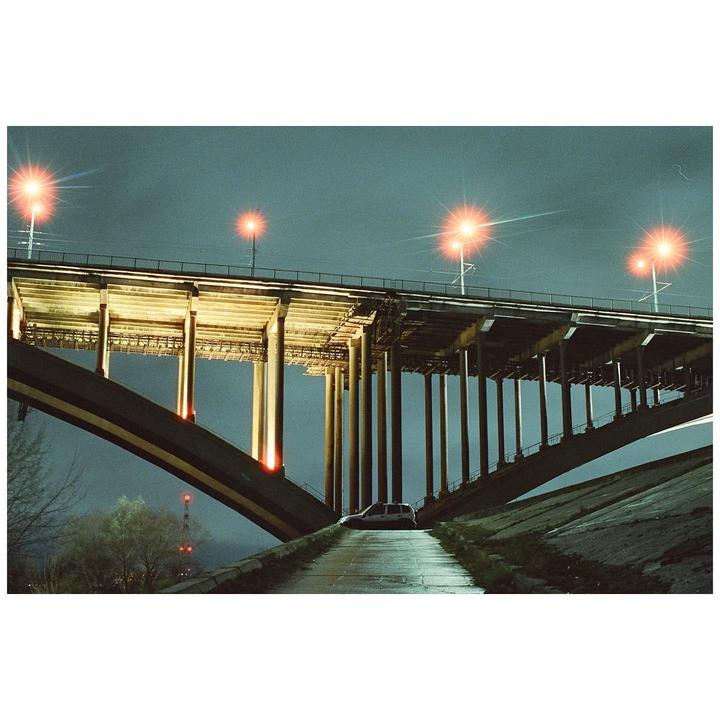 A bridge (Nikon F3, cinestill800t)