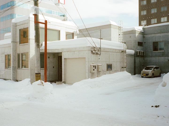 Pillow Tops [Leica MP, 35mm Summilux Pre-ASPH, Portra 400]
