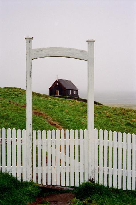 (Leica M5, Portra 400, 50mm planar)