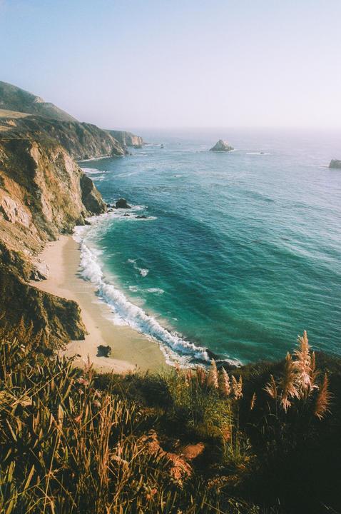 Big Sur, California [Canon A1, FD 50mm 1.4, Portra 400]