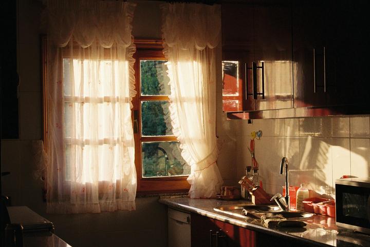 Lazy Spanish summer [Nikon F55 | 28-80mm f/3.3-5.6G | expired Kodacolor 200]