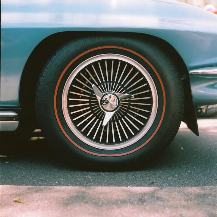 Rubber on Steel and Chrome | Yashicaflex and Mamiya C220 | Portra 160/400/800 and Reflx 100