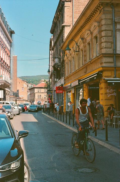 Summer in Sarajevo 🇧🇦 / Minolta X-700, MD 35-70mm f3.4, Ultramax and Gold