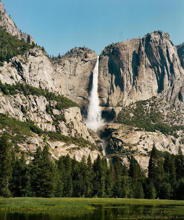 Yosemite Falls | Mamiya RB67 | 127mm | Porta 400