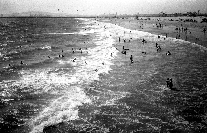 At pier, end of summer [Olympus XA, Ilford HP5 1600]