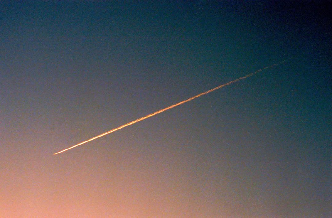 Chemtrails - Nikon F2, 50mm f1.4, Fuji 400, shot on nikon f2 with fujifilm 400