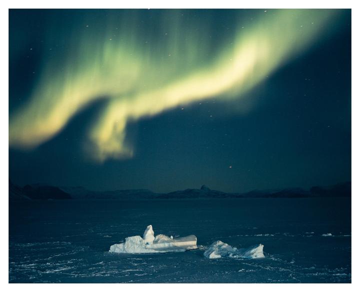 Aurora [Pentax 67 / 105mm / Provia 400X exp. 2009]